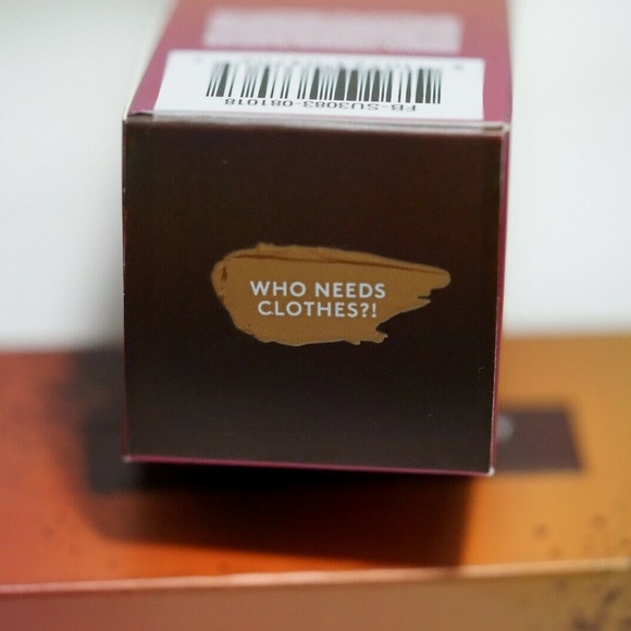 Fenty Beauty Rihanna Body Lava WHO NEEDS CLOTHES?! - Picture 2 of 6